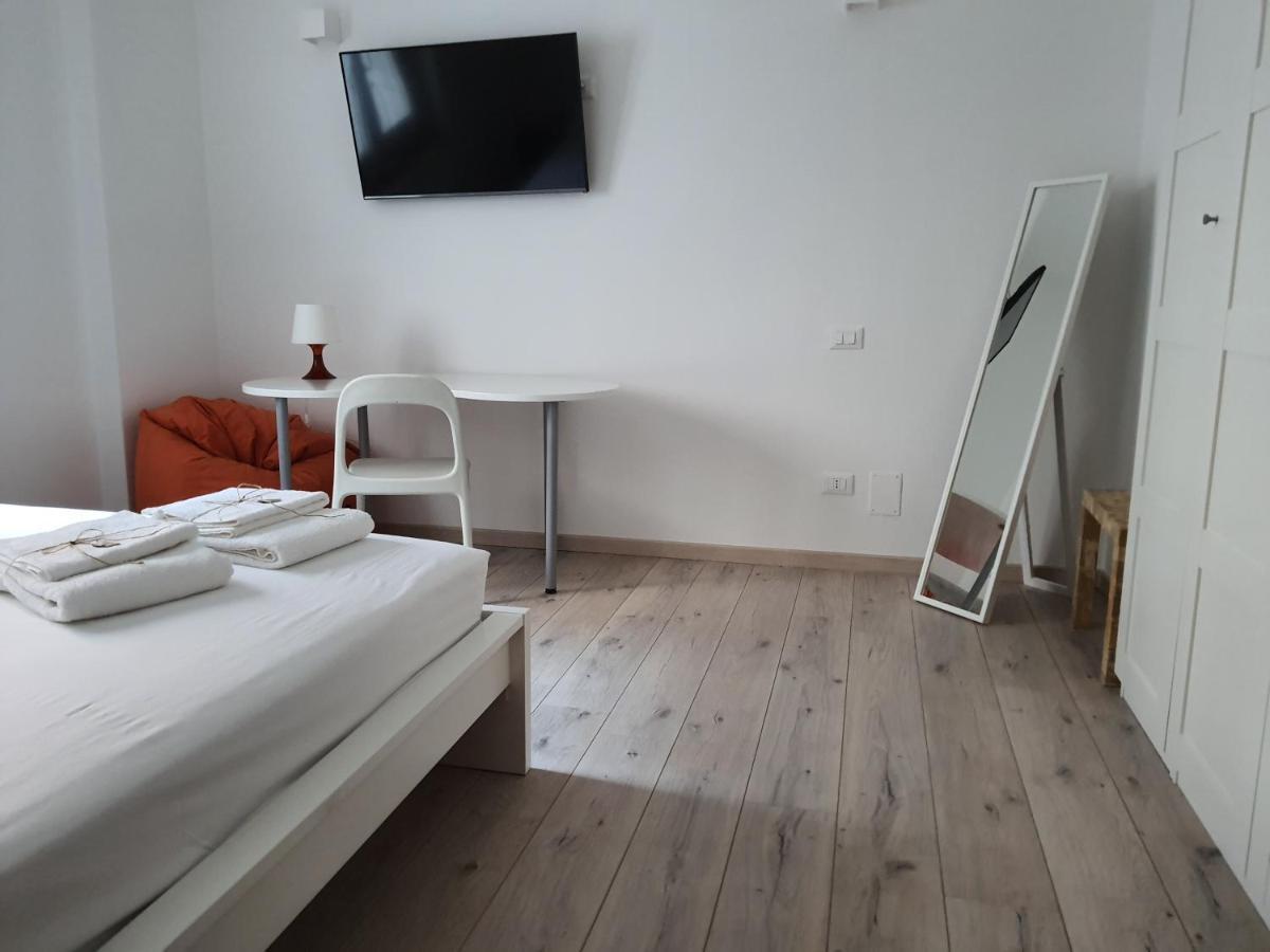 Isabella d'Aragona Guest House Barletta Esterno foto